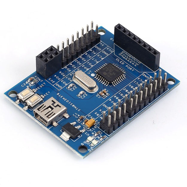 STM8 MCU tábla